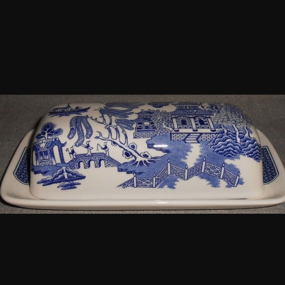 Churchill Willow Blue Pattern 1/4 Lb Butter - Picture 1 of 7